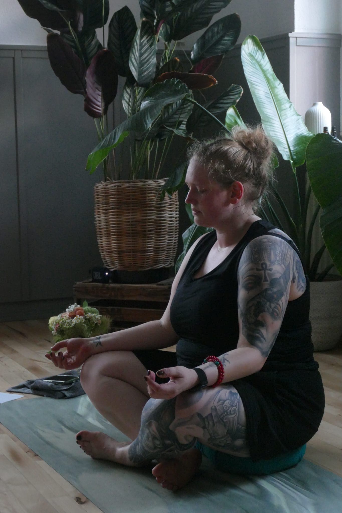 Stephie in Meditation im Soulspace